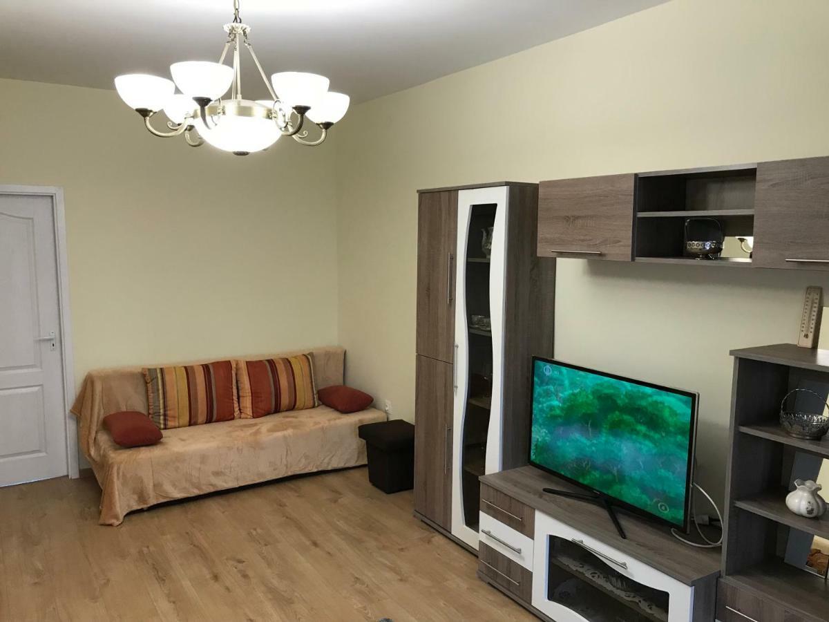 Ella Apartman Debrecen Exterior photo